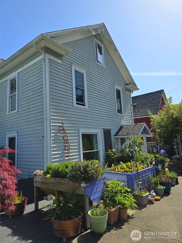 513 W 1st St, South Bend, WA 98586 - photo 2