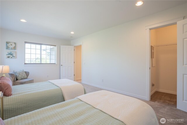 725 N 198th St, Shoreline, WA 98133 - bedroom featuring carpet flooring, a walk in closet, recessed lighting, and baseboards