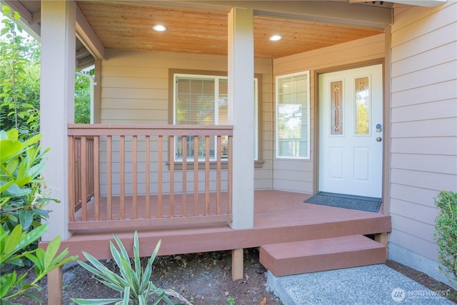 725 N 198th St, Shoreline, WA 98133 - view of exterior entry with covered porch