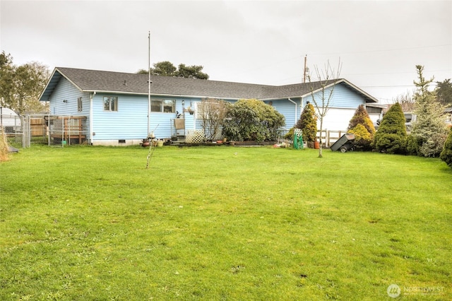 208 N Broadway St, Westport, WA 98595 - view of front of property featuring a shingled roof and a garage