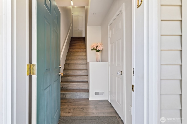 2300 Benson Rd S Unit D3, Renton, WA 98055 - stairway featuring wood finished floors