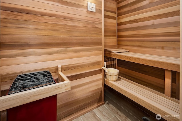 17281 SE 43rd St, Bellevue, WA 98006 - relaxing sauna / steam room with wood walls