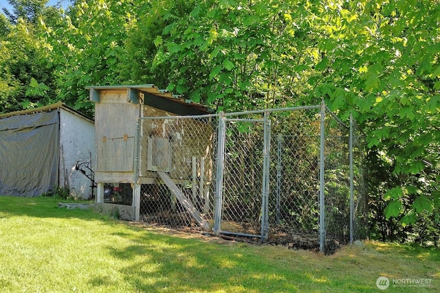 1055 Falls Dr, Bellingham, WA 98229 - view of poultry coop