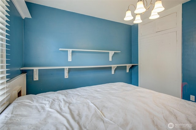 212 Hayes St, Hoquiam, WA 98550 - bedroom featuring a chandelier