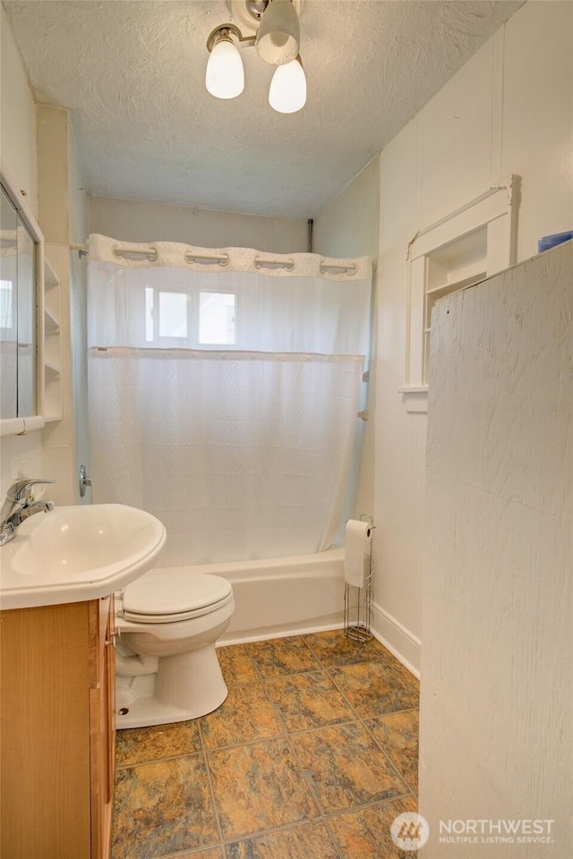 212 Hayes St, Hoquiam, WA 98550 - bathroom with shower / tub combination, vanity, a textured ceiling, and toilet