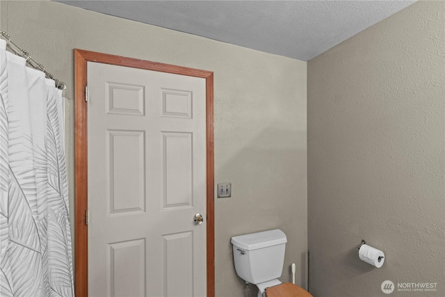 51 Deer Meadow Ln, Naches, WA 98937 - full bathroom featuring toilet and a textured ceiling