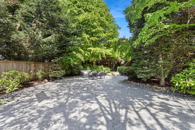 25939 SE 22nd Pl, Sammamish, WA 98075 - view of patio / terrace
