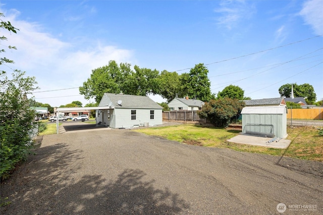 1221 Tillamook St, Walla Walla, WA 99362 - view of front of property featuring a carport
