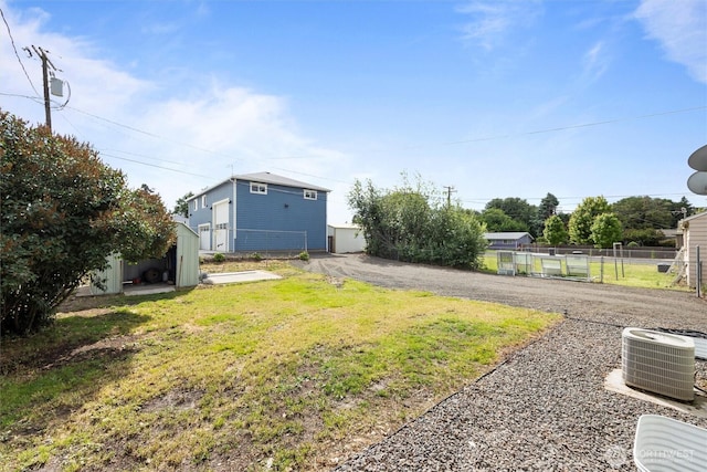1221 Tillamook St, Walla Walla, WA 99362 - view of yard featuring cooling unit
