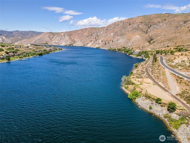 2523 Stayman Flats Rd, Chelan, WA 98816