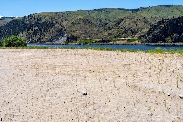 2523 Stayman Flats Rd, Chelan, WA 98816