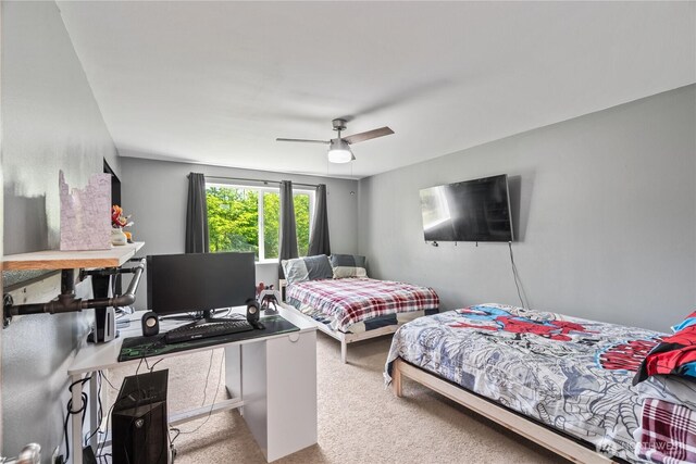 138 Stamper Rd, Elma, WA 98541 - carpeted bedroom with ceiling fan