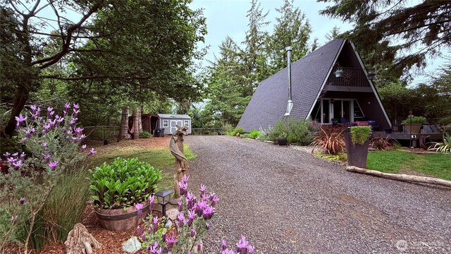 148 Seagate St SW, Ocean Shores, WA 98569 - view of property exterior with driveway