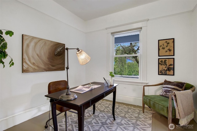 2433 E Valley St, Seattle, WA 98112 - office area with baseboards