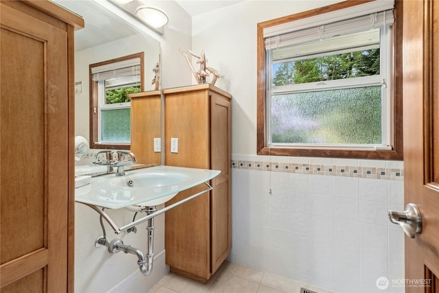 13911 Meridian Ave N, Marysville, WA 98271 - bathroom featuring tile patterned floors and a sink