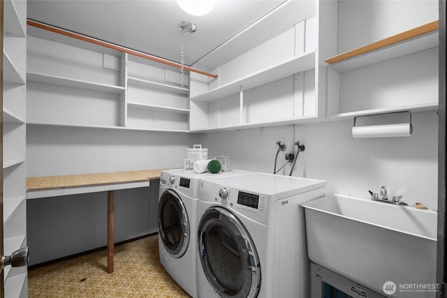 14210 NE 63rd Ct, Redmond, WA 98052 - laundry area with independent washer and dryer