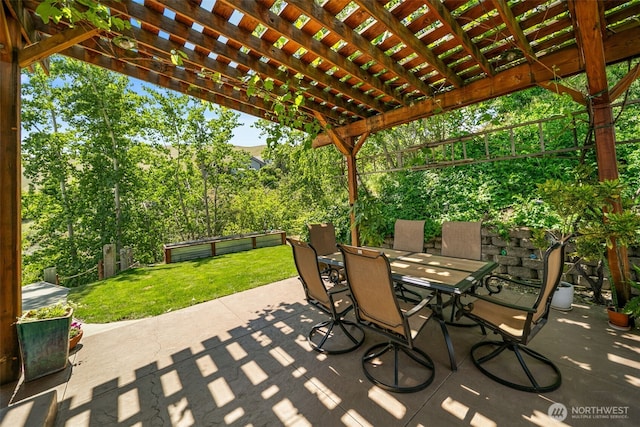 1901 Sleepy Hollow Rd, Wenatchee, WA 98801 - view of patio with outdoor dining space and a pergola