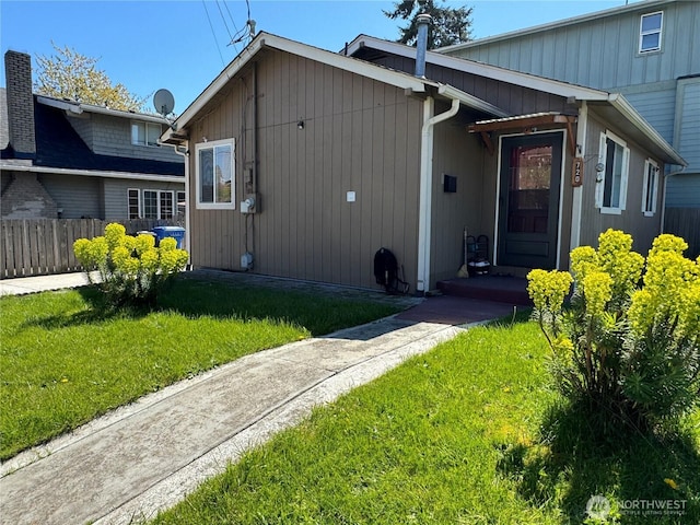720 S 37th St, Tacoma, WA 98418 - view of side of property