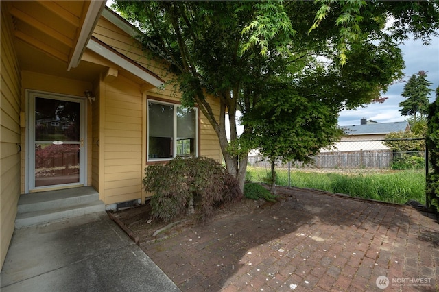 5419 N Court St, Ruston, WA 98407 - view of patio featuring entry steps