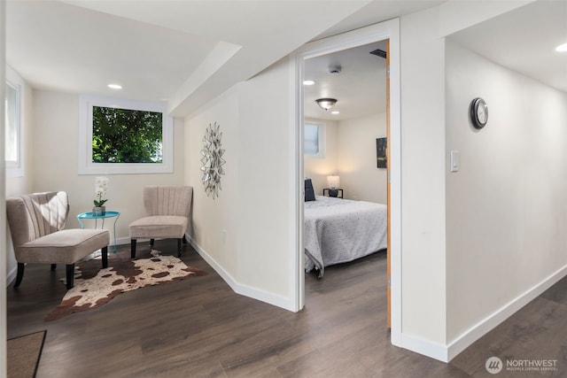 19027 37th Ave S, Seatac, WA 98188 - living area featuring dark wood-style flooring, baseboards, and recessed lighting