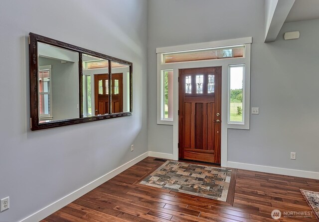 936 W Axton Rd, Bellingham, WA 98226 - entrance foyer with baseboards and wood finished floors