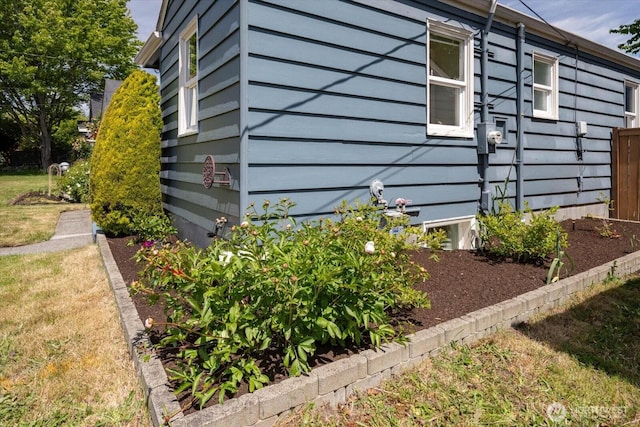 7530 25th Ave NW, Seattle, WA 98117 - view of side of property with a lawn