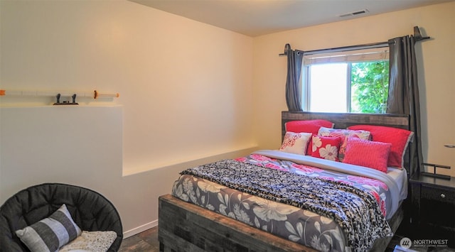 301 Canyon Pl, Wenatchee, WA 98801 - bedroom with baseboards