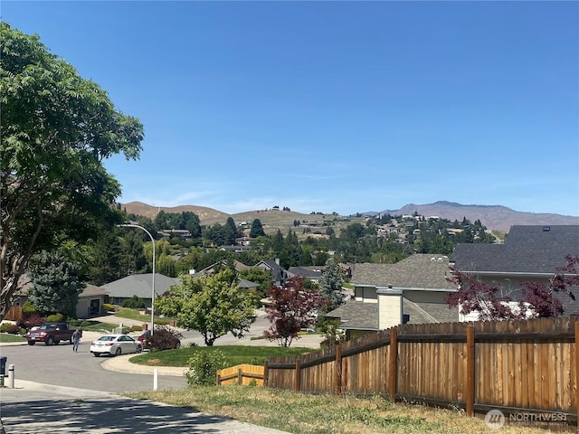 301 Canyon Pl, Wenatchee, WA 98801 - view of mountain backdrop with nearby suburban area