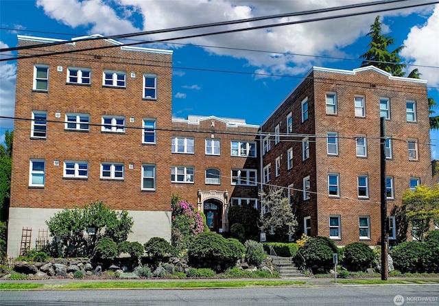 220 W Olympic Pl Unit 309, Seattle, WA 98119 - view of apartment building / complex