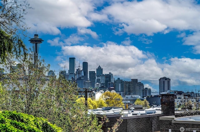 220 W Olympic Pl Unit 309, Seattle, WA 98119 - view of city skyline