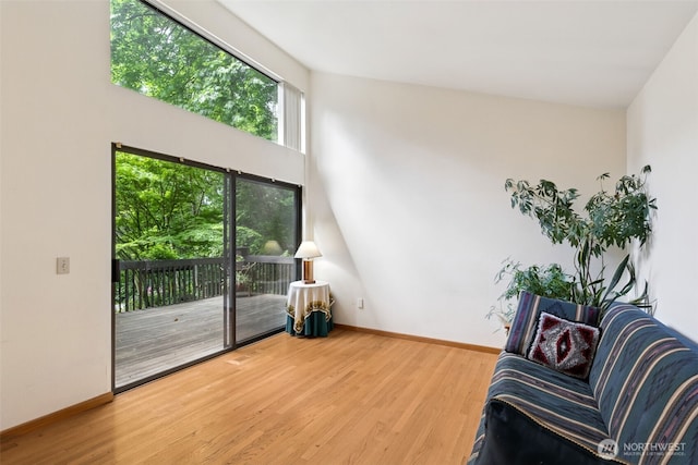 5019 E Mercer Way, Mercer Island, WA 98040 - sitting room featuring wood finished floors and baseboards