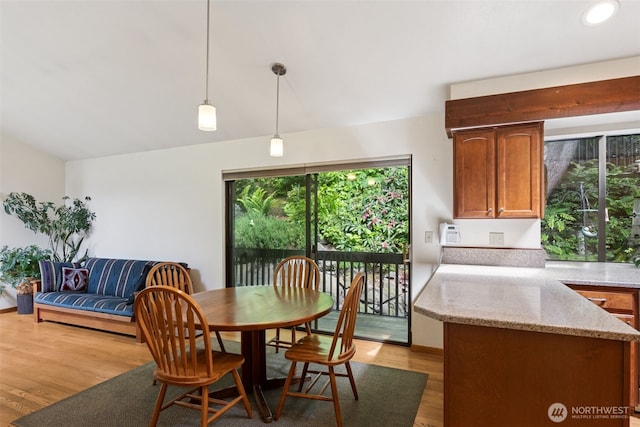 5019 E Mercer Way, Mercer Island, WA 98040 - dining area featuring light wood-type flooring