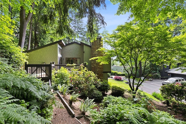 5019 E Mercer Way, Mercer Island, WA 98040 - view of yard with a wooden deck
