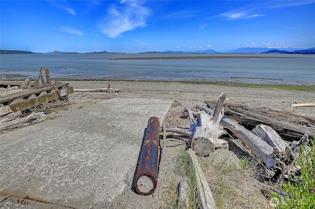 1577 Arrowhead Beach Rd, Camano Island, WA 98282 - water view featuring mountains