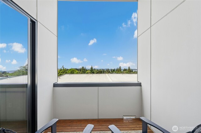3219 California Ave SW Unit B, Seattle, WA 98116 - view of balcony