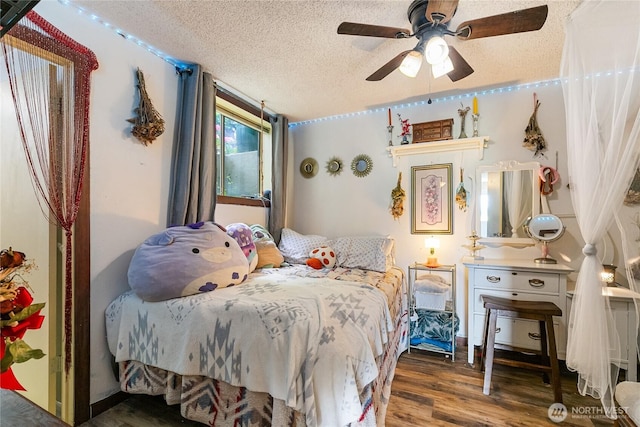 405 E Wiser Lake Rd, Lynden, WA 98264 - bedroom with a textured ceiling, wood finished floors, and ceiling fan