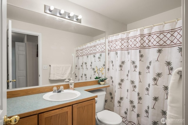 8828 238th St SW Unit D-1, Edmonds, WA 98026 - full bath with vanity and a shower with curtain