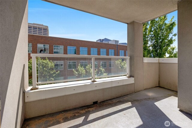 4343 Roosevelt Way NE Unit 401, Seattle, WA 98105 - view of balcony