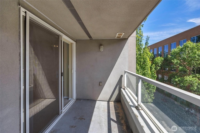 4343 Roosevelt Way NE Unit 401, Seattle, WA 98105 - view of balcony