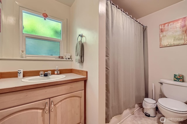 12019B 25th Ave NE, Seattle, WA 98125 - full bath featuring vanity, toilet, and curtained shower