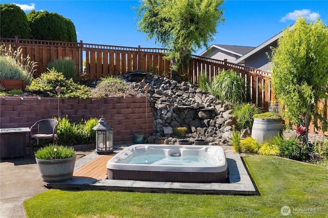418 Summer Pl SW, Mattawa, WA 99349 - view of swimming pool featuring a fenced backyard and a deck
