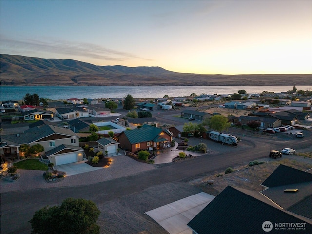418 Summer Pl SW, Mattawa, WA 99349 - aerial view at dusk of a mountain view and a residential view