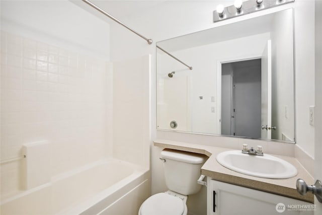 8906 161st St E, Puyallup, WA 98375 - full bath featuring toilet, vanity, and tub / shower combination