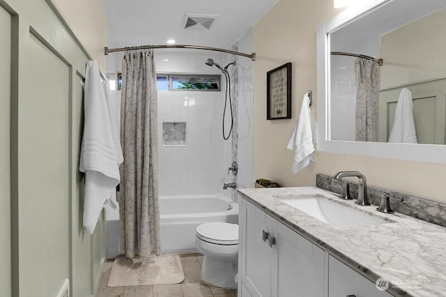 711 NW 120th St, Seattle, WA 98177 - full bath featuring shower / bath combo with shower curtain, vanity, and toilet