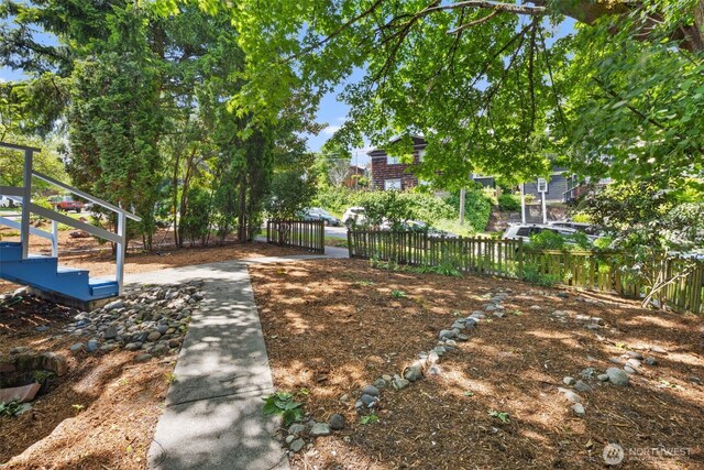 1704 27th Ave, Seattle, WA 98122 - view of yard