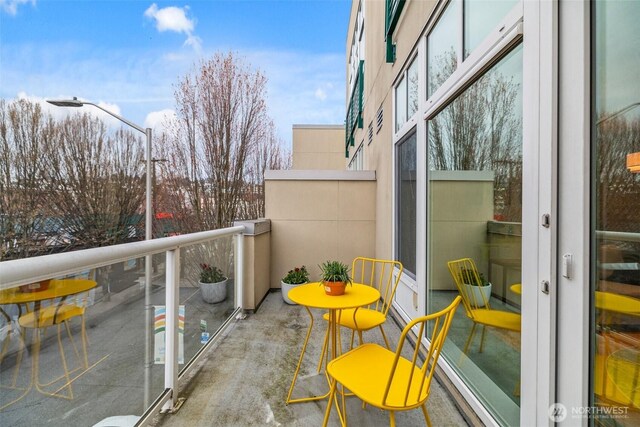 17 W Mercer St Unit 206, Seattle, WA 98119 - view of balcony