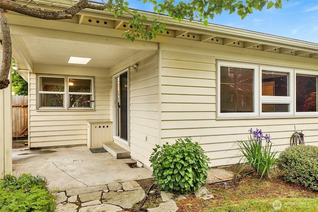 2708 Lynn St, Bellingham, WA 98225 - view of exterior entry with a patio area