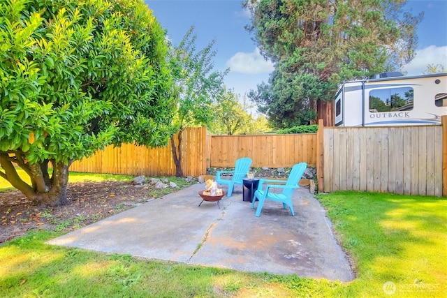 932 N Alder St, Tacoma, WA 98406 - view of patio with an outdoor fire pit
