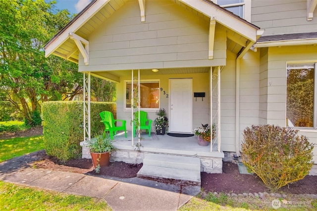 932 N Alder St, Tacoma, WA 98406 - entrance to property with a porch