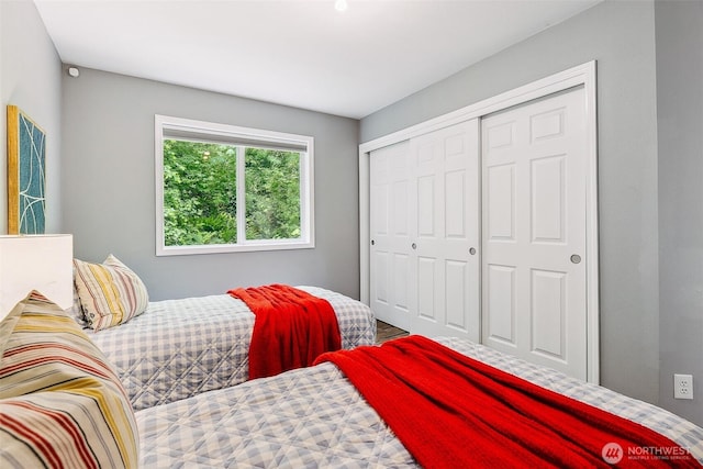 17655 Division Ave NE, Suquamish, WA 98392 - bedroom featuring a closet